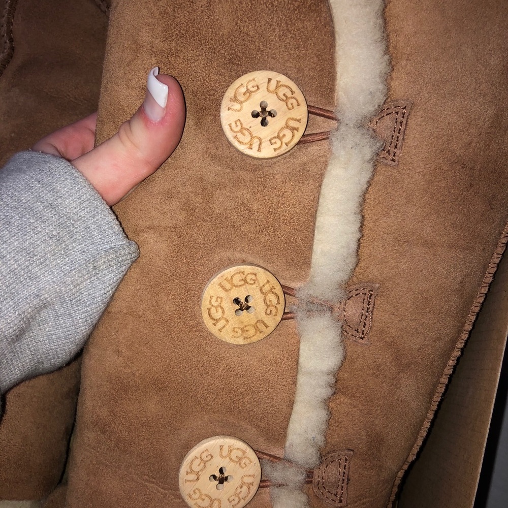 Bailey Button Uggs - image 2